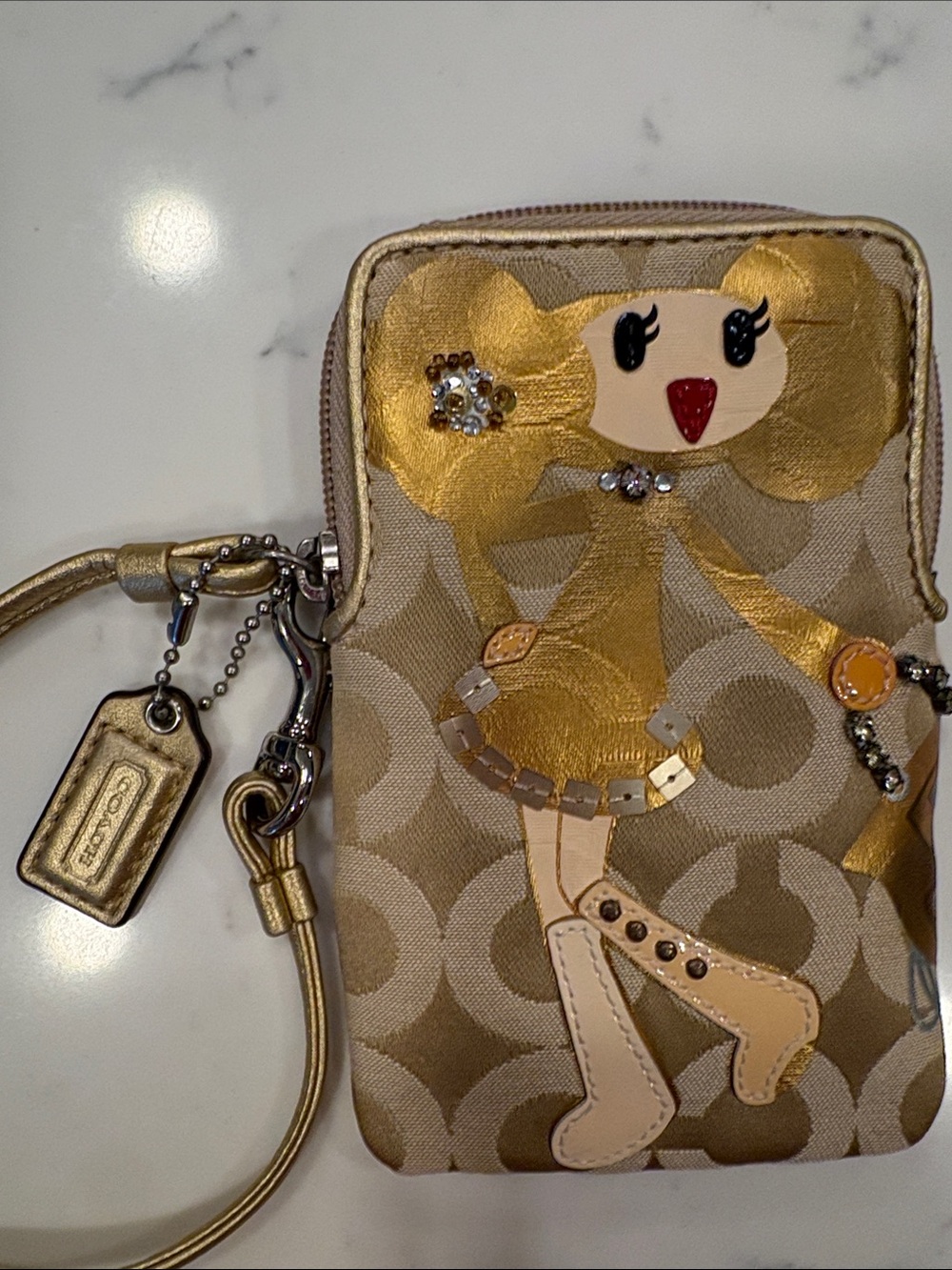 Coach Gold & Beige Signature Wristlet Phone Case with Applique - Picture 2 of 7